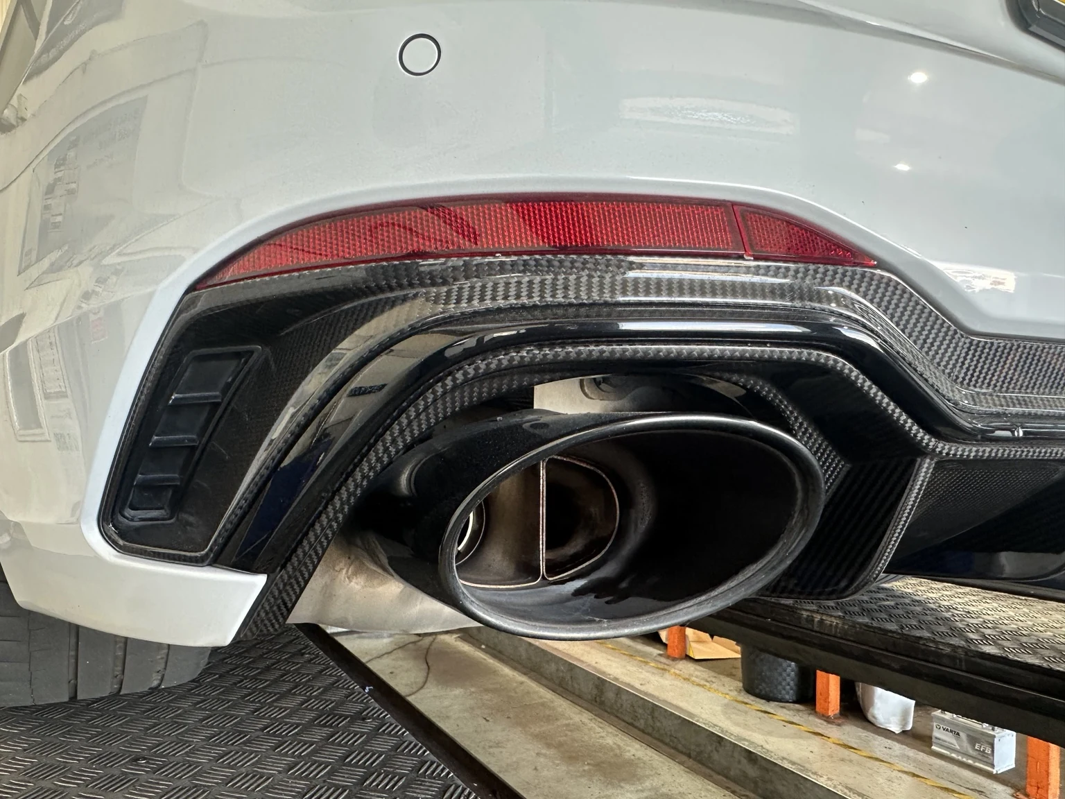 Vehicle exhaust system